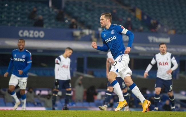 于社交和心 于社交和心