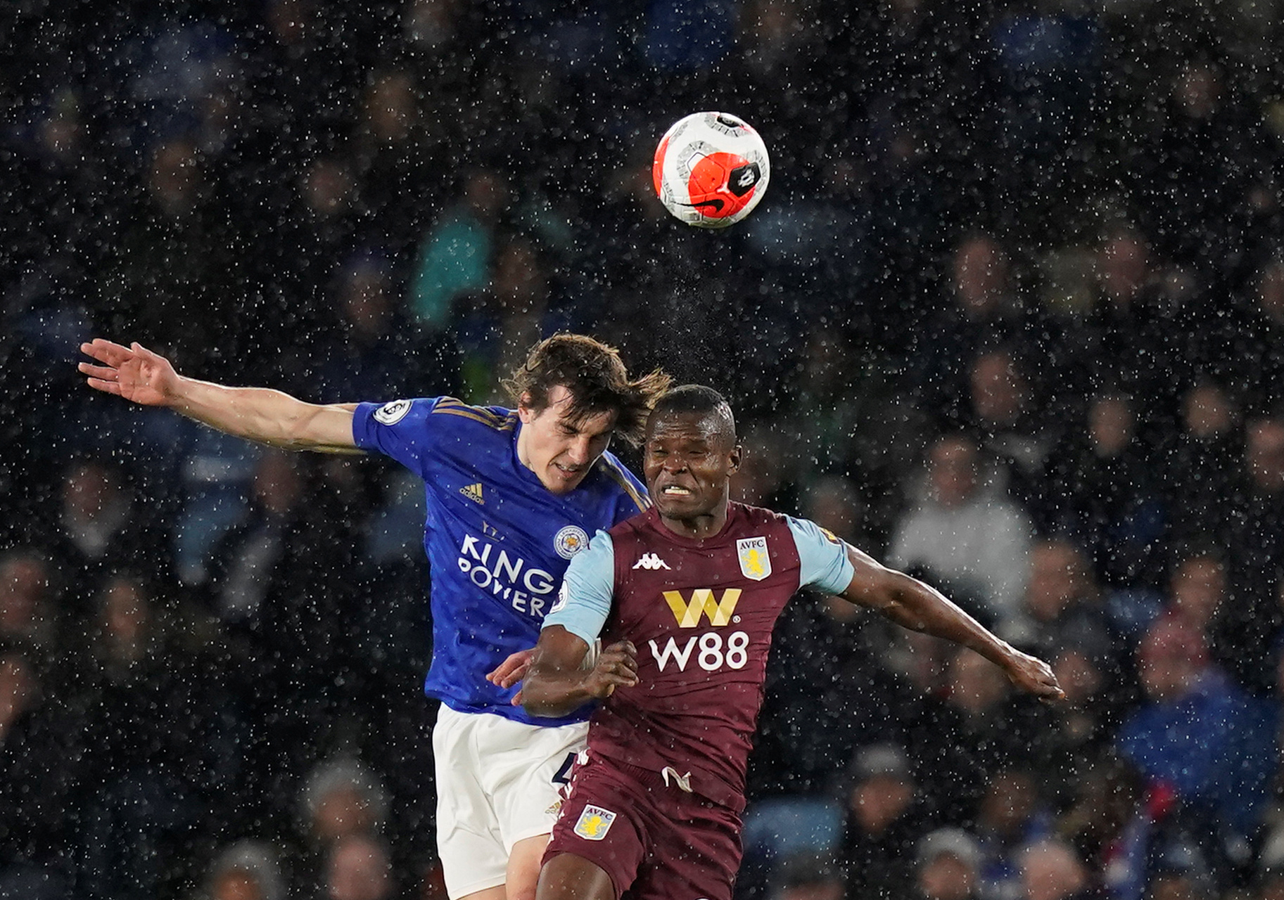 队愿意为年 队愿意为年